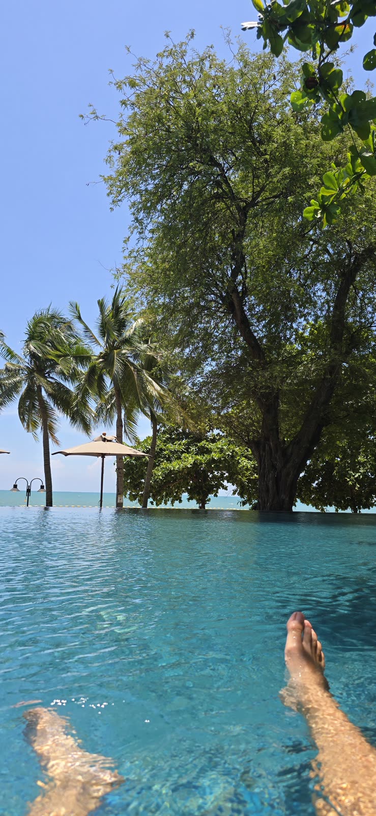 Infinity pool overlooking the sea